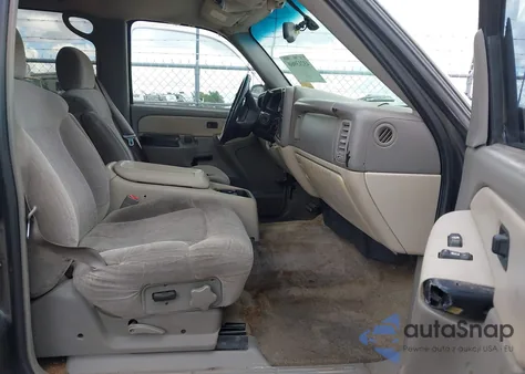 2002 Chevrolet Suburban C1500 z USA, uszkodzony, nr VIN 3GNEC16Z52G317108